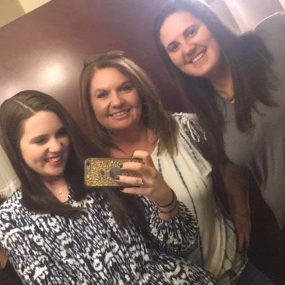 Meet your Posher, Sabrina - Picture 1 of 1